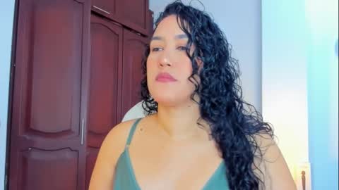 Snapshot of katyajhonss chatting on March 11, 10:53 pm KATYAJHONSS online show from March 11, 10:53 pm