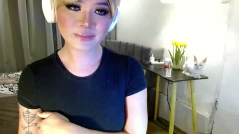 katykiat online show from November 28, 7:11 am