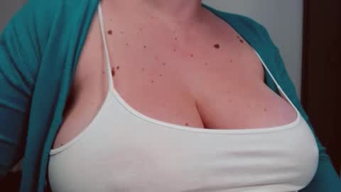 Katy online show from November 10, 5:23 pm