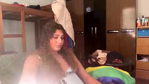 kaumartinez online show from December 21, 6:26 pm