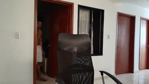 Snapshot of kaurilop chatting on December 25, 2:13 pm Kauri Lop online show from December 25, 2:13 pm