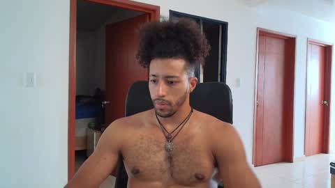 Snapshot of kaurilop chatting on December 26, 1:54 pm Kauri Lop online show from December 26, 1:54 pm