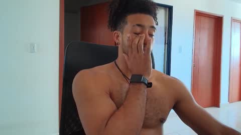 Snapshot of kaurilop chatting on January 18, 7:15 pm Kauri Lop online show from January 18, 7:15 pm