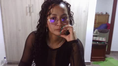  Khawit  online show from January 12, 10:56 am