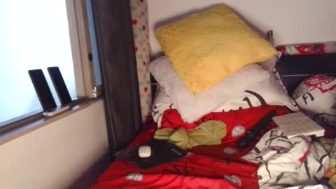  Khawit  online show from March 11, 2:21 am