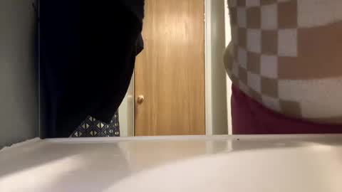 Snapshot of kay_la chatting on October 18, 11:33 am kay_la online show from October 18, 11:33 am