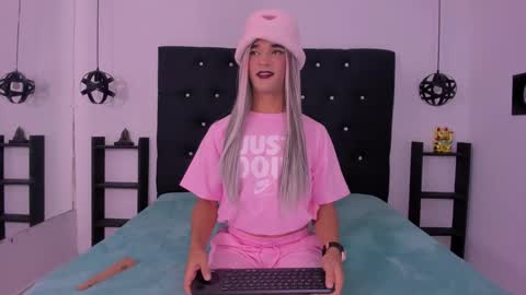 Cattleya stone online show from January 6, 4:36 am