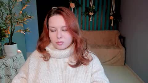 The woman of your dreams online show from December 3, 8:40 pm