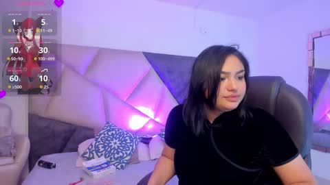 kaylahank online show from October 1, 11:49 am