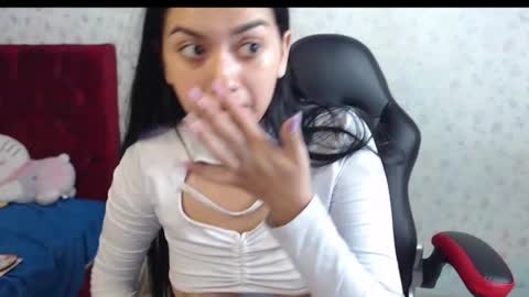 Snapshot of kaylak18x chatting on October 3, 2:30 am Kayla online show from October 3, 2:30 am