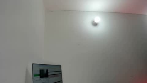 Snapshot of kaylanee_ chatting on November 20, 7:57 pm Kaylane online show from November 20, 7:57 pm