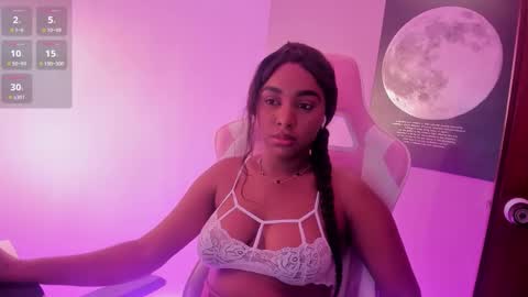 kaylaprince_ online show from November 28, 12:08 pm