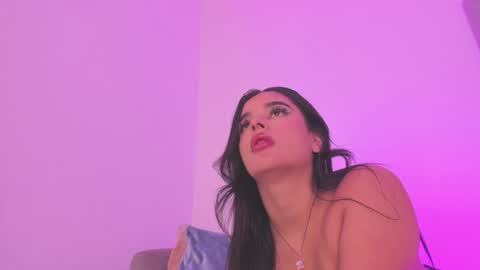 Kayla online show from December 14, 11:01 pm