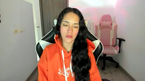 Snapshot of kaylie_xxx chatting on October 3, 11:07 am kaylie online show from October 3, 11:07 am