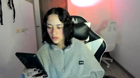 Snapshot of kaylie_xxx chatting on November 20, 2:45 am kaylie online show from November 20, 2:45 am