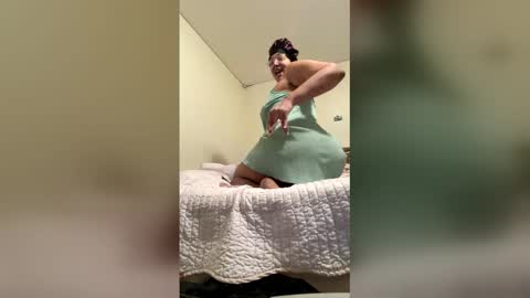 Snapshot of kaylotto chatting on December 13, 10:15 pm kaylotto online show from December 13, 10:15 pm