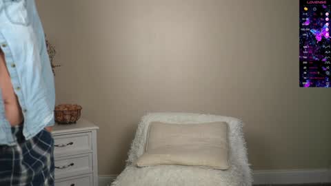 EliandKylie online show from December 31, 7:31 am