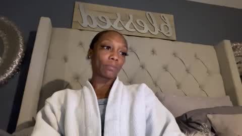 Snapshot of keephimcum69me chatting on December 14, 10:42 am Keephimcum69me online show from December 14, 10:42 am