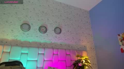 Keidance online show from December 24, 5:13 pm