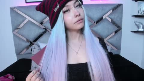 Keidy Monday to Saturday from 200 pm to 810pm  UTC-5 Colombia Time online show from January 13, 7:10 pm