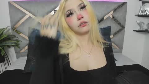 Keidy Monday to Saturday from 200 pm to 810pm  UTC-5 Colombia Time online show from October 4, 7:01 pm