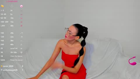 Keily brox online show from March 7, 7:49 pm