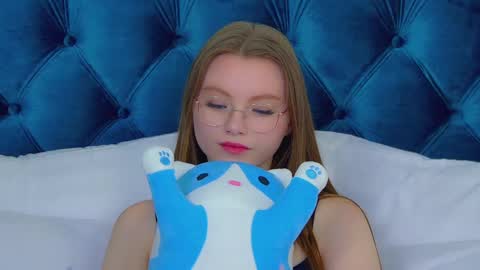 Keira online show from March 12, 9:13 pm