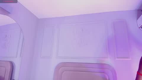 keirahartz online show from October 14, 3:29 am