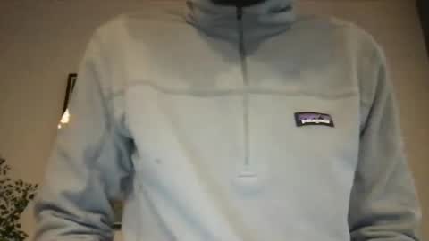 Snapshot of kelkun2828 chatting on December 15, 10:58 pm kelkun2828 online show from December 15, 10:58 pm