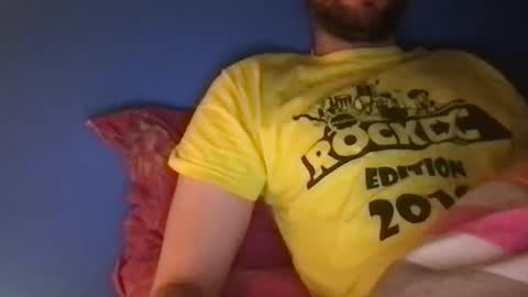 Snapshot of kelkun2828 chatting on January 7, 7:52 am kelkun2828 online show from January 7, 7:52 am