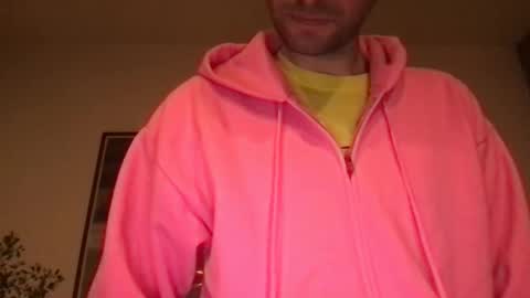 Snapshot of kelkun2828 chatting on January 10, 1:31 pm kelkun2828 online show from January 10, 1:31 pm