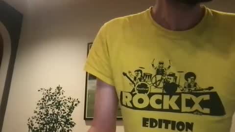 Snapshot of kelkun2828 chatting on September 13, 3:45 pm kelkun2828 online show from September 13, 3:45 pm