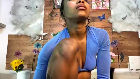 kelly__thomson online show from January 22, 3:52 am