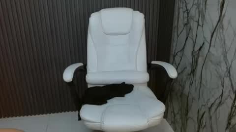 KEY online show from September 18, 8:33 pm