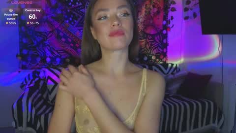 Snapshot of kellyfouler chatting on October 4, 3:10 pm KellyFouler online show from October 4, 3:10 pm