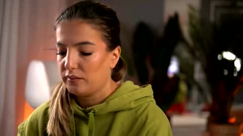 Snapshot of kellymathews chatting on October 28, 2:59 am Denise online show from October 28, 2:59 am