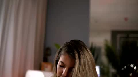 Snapshot of kellymathews chatting on November 5, 2:22 am Denise online show from November 5, 2:22 am