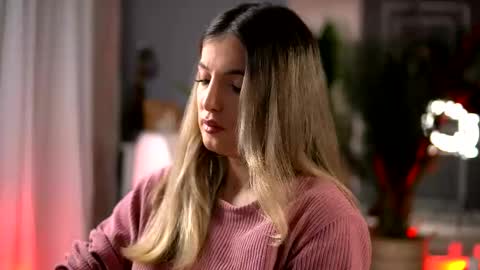 Snapshot of kellymathews chatting on November 29, 3:09 am Denise online show from November 29, 3:09 am