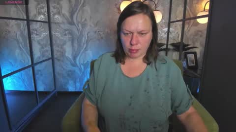 Kelly online show from September 17, 5:42 am