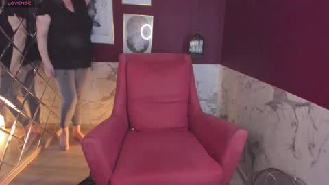 Kelly online show from November 8, 8:25 am