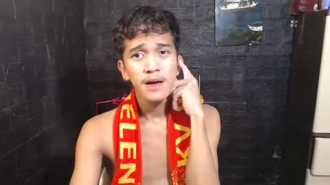 Snapshot of ken_bigcockxx chatting on February 26, 12:58 pm Ken online show from February 26, 12:58 pm