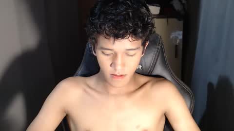 Snapshot of ken_bigcockxx chatting on September 12, 1:00 pm Ken online show from September 12, 1:00 pm