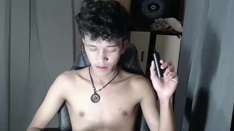 Snapshot of ken_bigcockxx chatting on October 22, 6:57 am Ken online show from October 22, 6:57 am