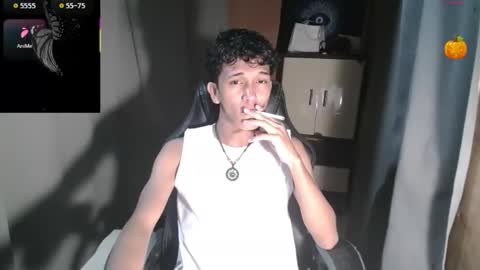 Snapshot of ken_bigcockxx chatting on November 3, 2:40 pm Ken online show from November 3, 2:40 pm