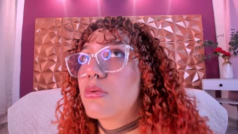 Kendall online show from December 19, 8:23 pm