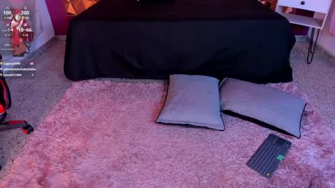 Kendall online show from January 11, 7:06 am