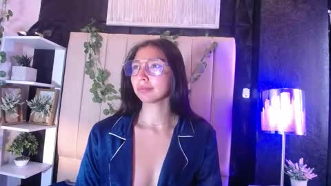 kendall_saenz online show from October 13, 7:47 pm