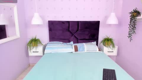 kendallbleer online show from February 7, 11:23 am