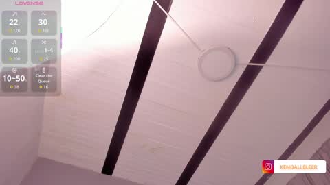 kendallbleer online show from September 19, 11:33 am