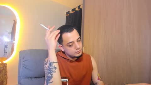 kendel_dimitri online show from February 10, 4:19 am